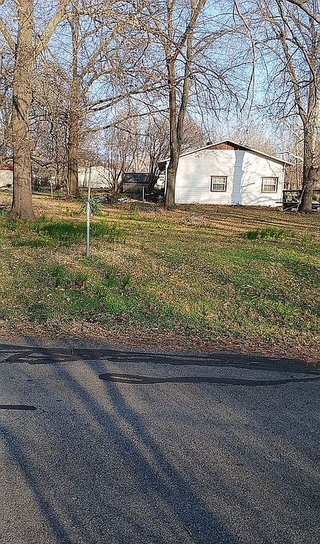 Photo of 3236 W Kaufman St, Paris, TX