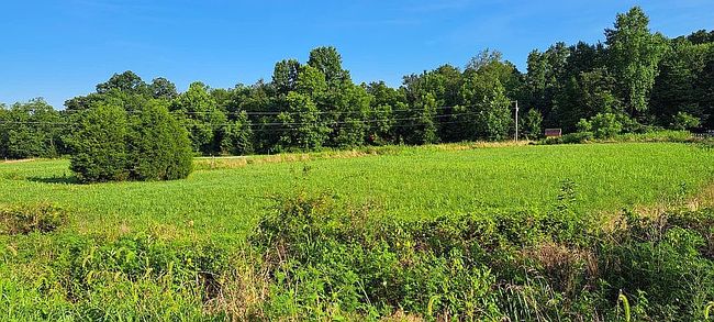 Photo of 10459 Smith Rd, Scottsburg, IN