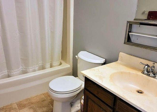 Image of 2551 W Village Dr