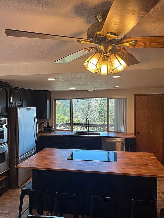 Photo of 130 Marion Way, Auburn, CA