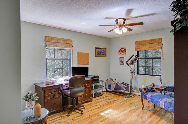 Image of 39 Lakeside Dr
