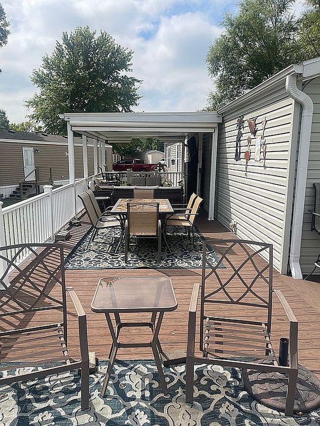 Image of 305 Snob Hill Rd