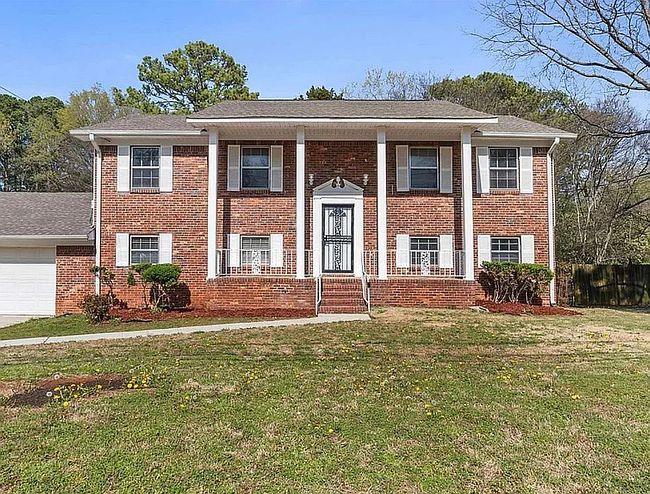 Photo of 1102 Oster Dr Nw, Huntsville, AL
