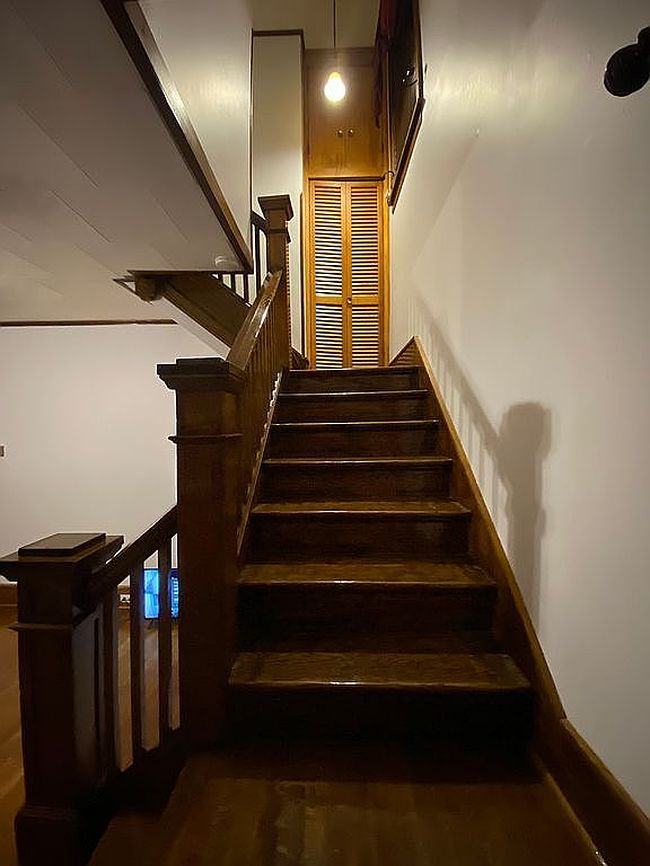 Image of 265 W Main St