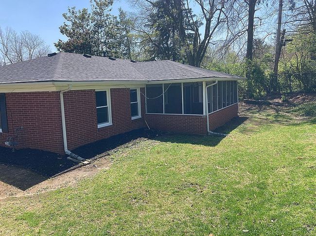 Additional photo 4 of property located at 3507 Greentree Rd