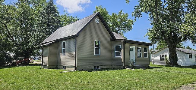 Photo of 210 S Erie St, Rockville, IN