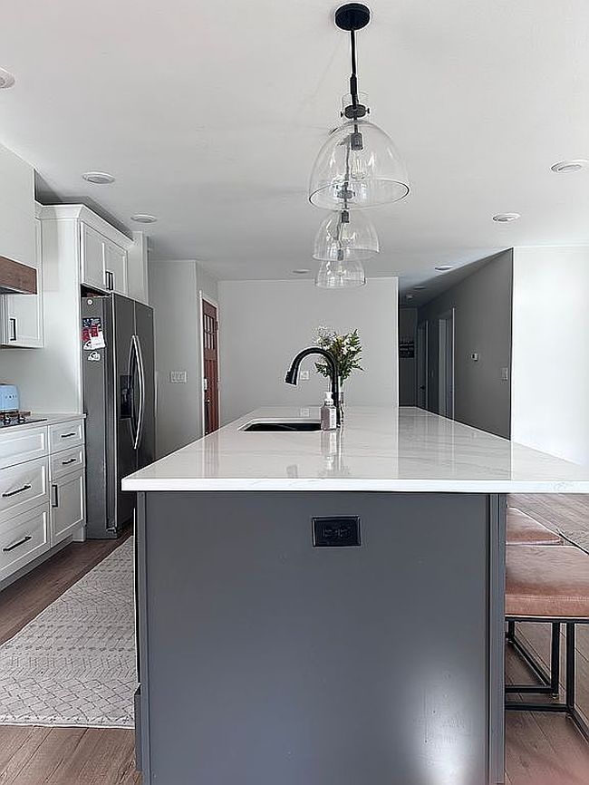 Additional photo 2 of property located at 1115 Pioneer Dr