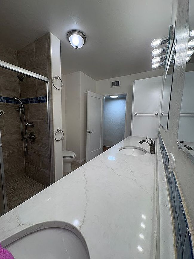 Image of 4149 E Oxford Dr