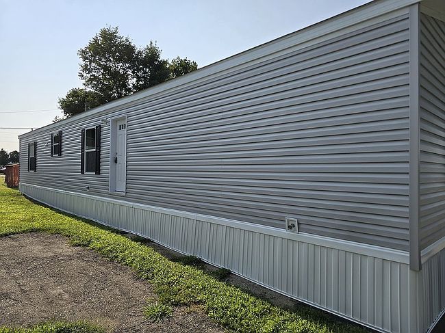 Photo of 312 W Crystal Flash Rd #17, North Webster, IN