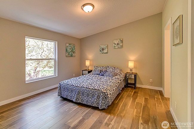 Image of 811 Tipsoo Loop Se