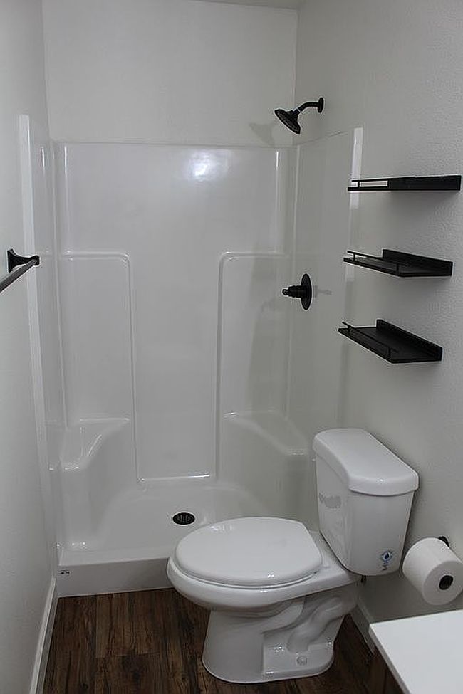 Additional photo 2 of property located at 2540 E Price St