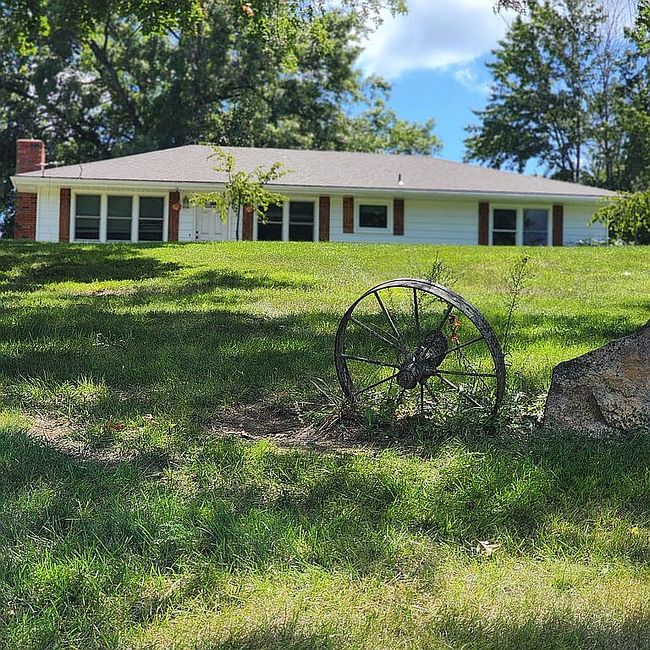 Photo of 9340 Barkertown Rd