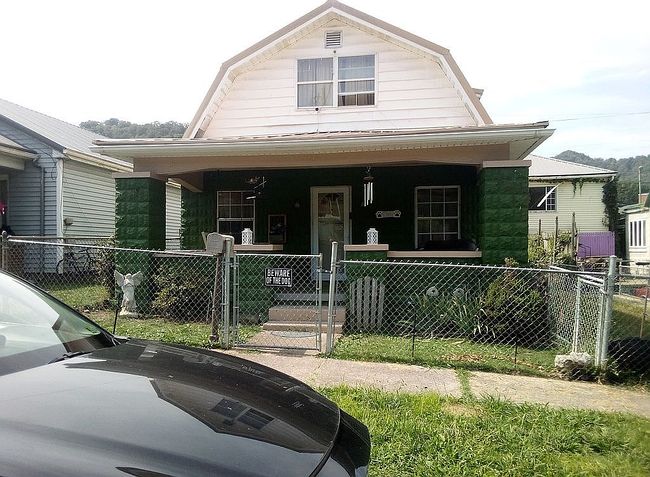 Photo of 1521 W 4th Ave