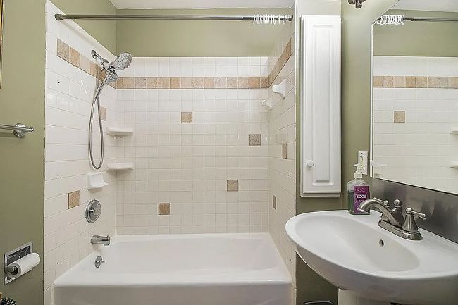 Preview of property located at 1059 Lincoln Ave