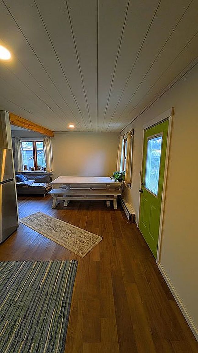 Photo of 1415 Elmendorf Dr, Anchorage, AK
