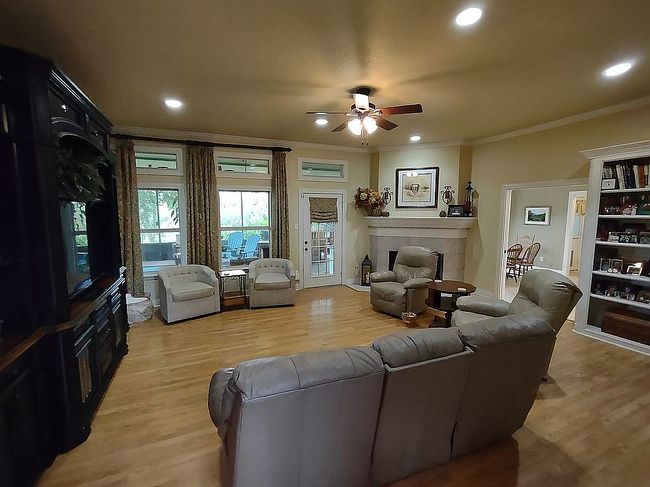 Additional photo 2 of property located at 71 Rosewood St