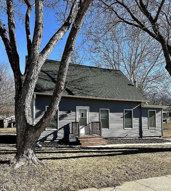 Image of 1148 N Columbia Ave