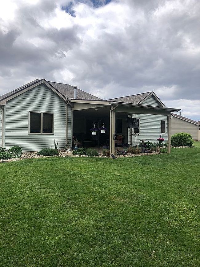Photo of 152 N Westchester Dr, Columbia City, IN