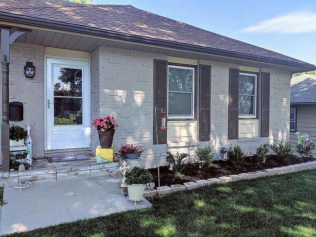 Image of 2934 S Hall Rd