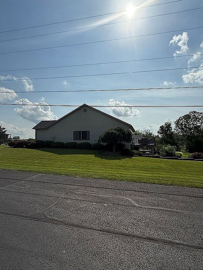 Photo of 101 Brookside Dr, Bucyrus, OH