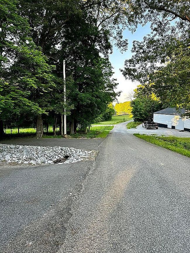 Image of 15 The Cove Ln