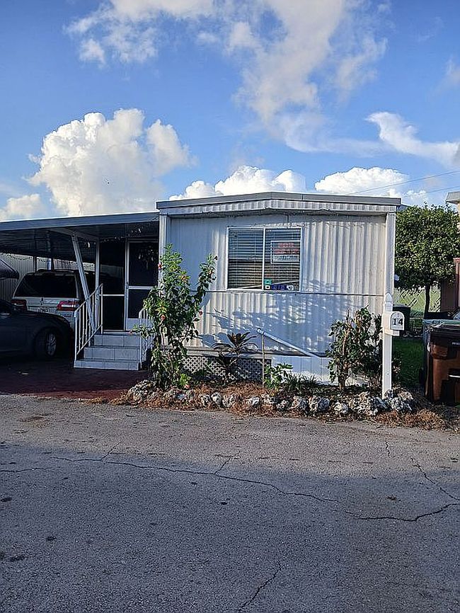 Photo of 2775 W Okeechobee Rd Lot 14, Hialeah, FL