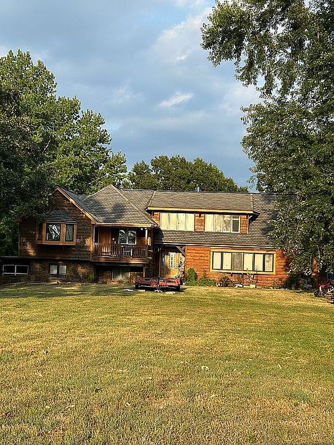 Photo of 320 Hobbs Rd, Anderson, MO