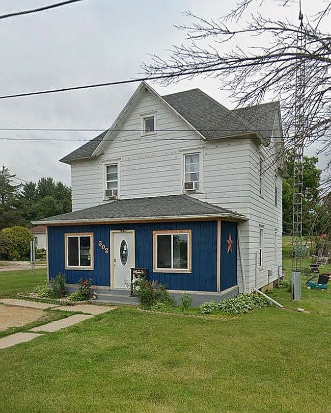 Photo of 302 E 1st St, Mc Connell, IL
