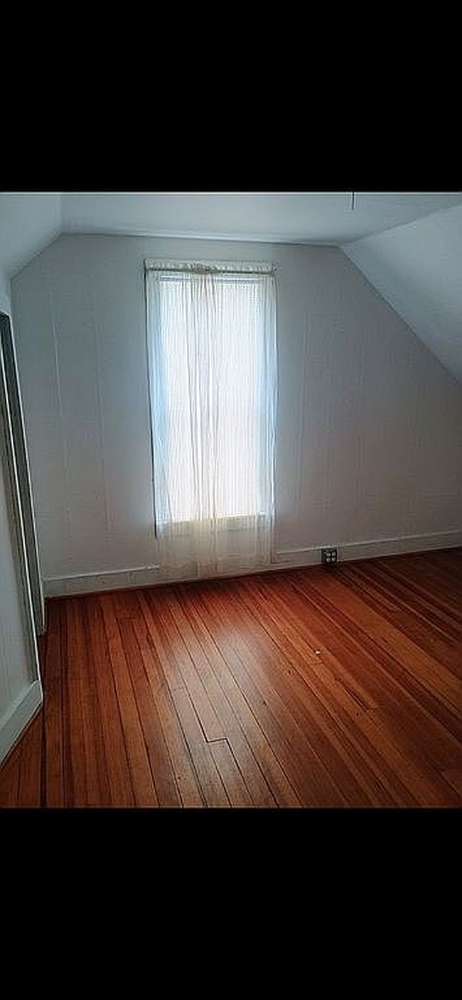 Image of 412 S 3rd St