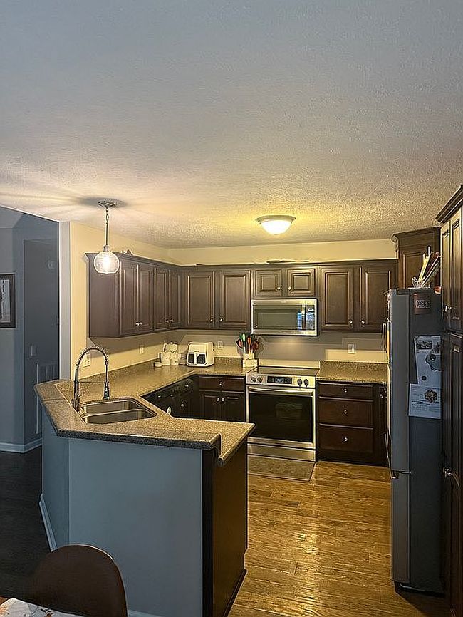 Photo of 203 Willow Ln, Bluefield, VA