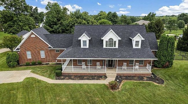 Photo of 5742 Hillside Cir, Georgetown, IN