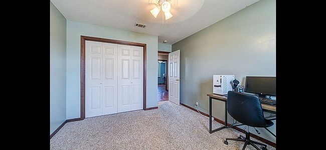 Photo of 1836 Redtop Rdg, Salina, KS