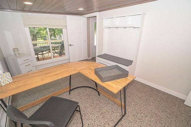 Photo of 4245 Ne 34th Ct, Des Moines, IA