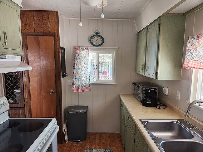 Image of 3489 Rainbow Lake Dr #76