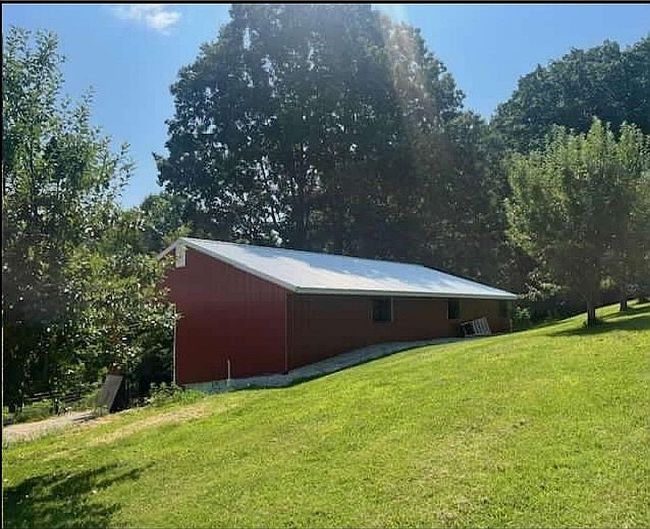 Photo of 286 Lewis White Ln, La Follette, TN