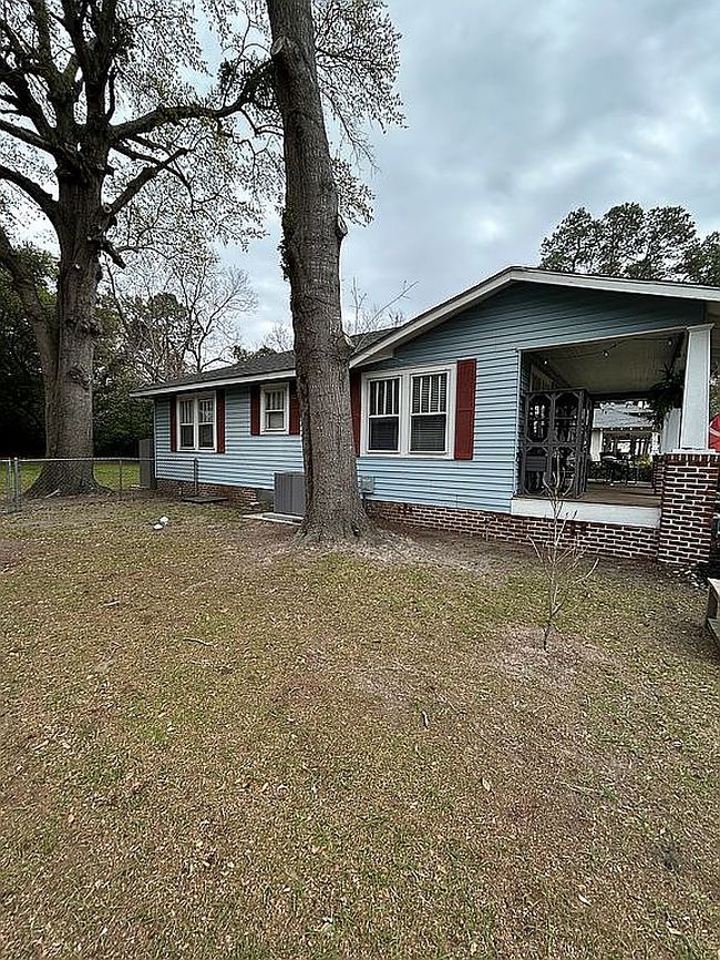 Image of 608 N Purdy St