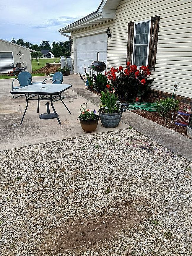 Photo of 83 Watson Ln, Ash Flat, AR