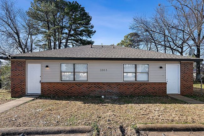 Image of 3303 Barrett Cir