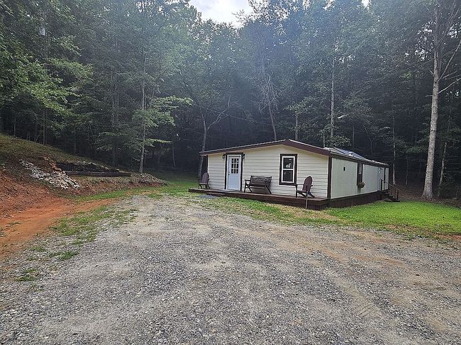 Photo of 215 Whitewater Rd, Demorest, GA