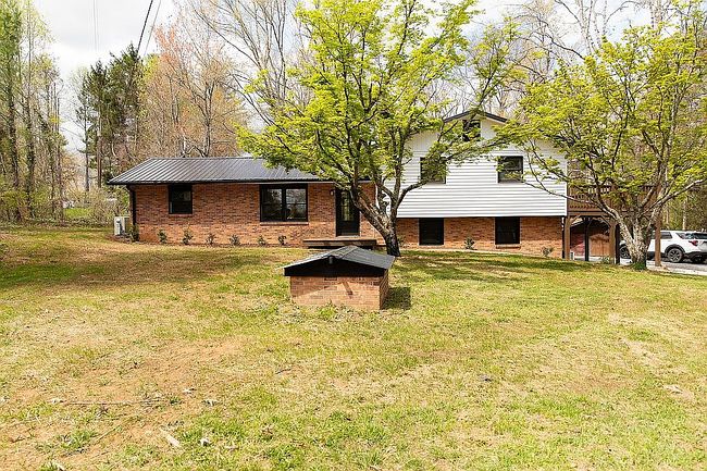 Image of 1443 Dana Rd
