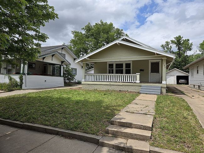 Image of 120 W 17th Ave