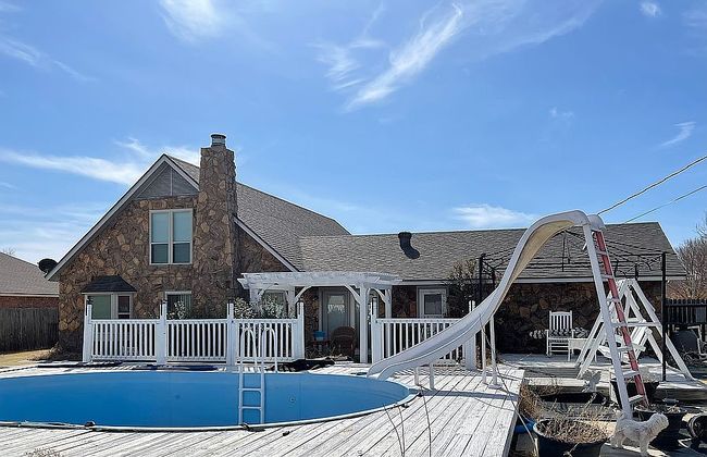 Preview of property located at 1010 Countryside Dr