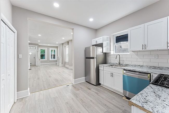 Photo of 100 W Sharpnack St, Philadelphia, PA