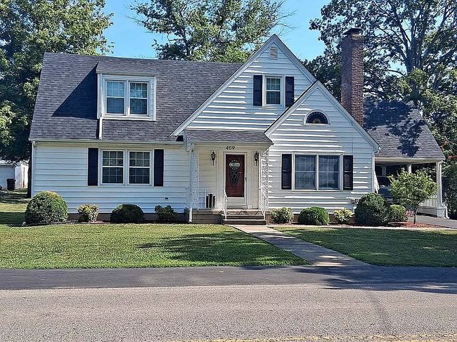 Photo of 409 W Main St, Burgin, KY