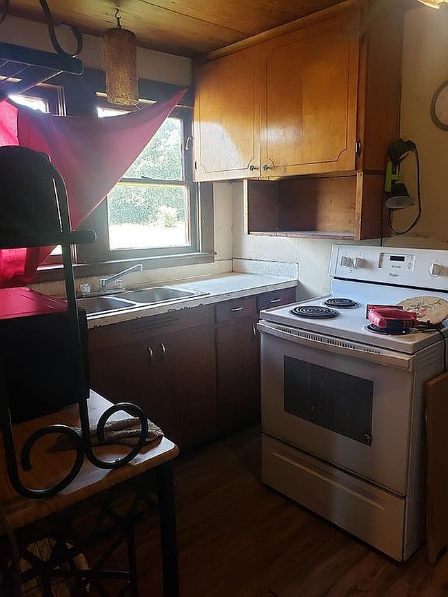 Preview of property located at 10506 Lo Gap Rd