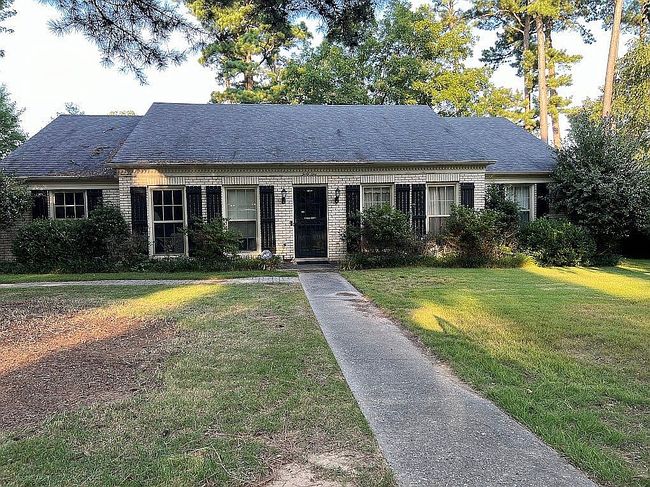 Image of 41 Coachlight Dr