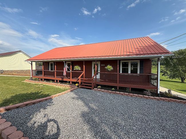 Photo of 544 Carters Valley Rd, Rogersville, TN