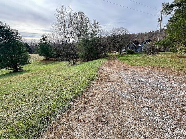 Additional photo 2 of property located at 6825 Hulse Ln Se