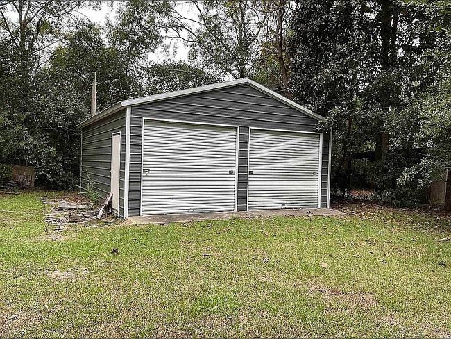 Photo of 404 S Cedar Ave, Andrews, SC