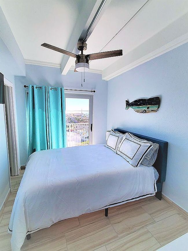 Additional photo 3 of property located at 2000 Gulf Blvd #708